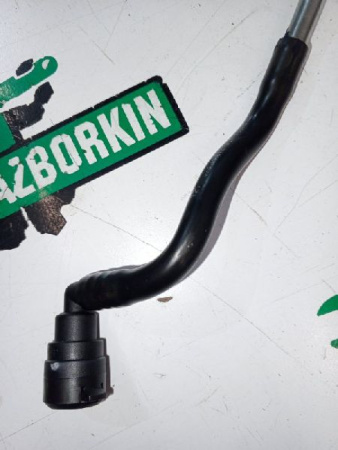 Mercedes-Benz / E-Class / Трубка вакуумная