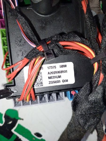 Mercedes-Benz / GLC 250d 4-matic / Блок предохранителей