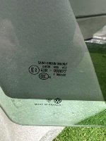 Porsche / Cayenne / Стекло двери