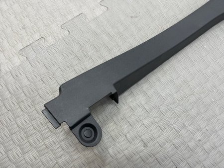 Ford / EXPLORER / Облицовка проема стекла двери