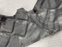 Volkswagen / Touareg / Подкрылок