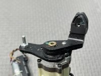 Audi / Q7 / привод крышки багажника