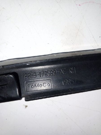 Ford / EXPLORER / Поводок дворников