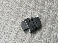 Audi / Q5 / Кнопка крышки багажника
