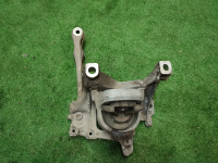 Audi / A5 / Кронштейн двигателя
