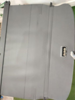 Audi / A6 / Шторка багажника