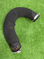 Audi / A6 / Патрубок интеркулера