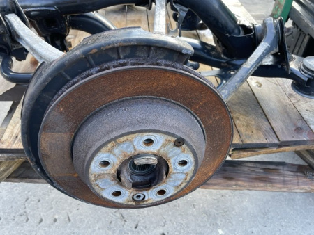 Volkswagen / Touareg / Подрамник