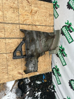 Volkswagen / Golf / Лонжерон