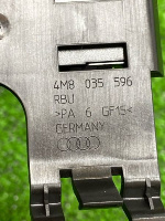 Audi / Q8 / Антенна