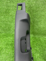 Audi / Q8 / Накладка порога