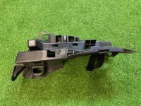 Audi / A6 / Кронштейн