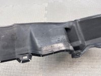 Mercedes-Benz / 190e / Подкрылок