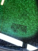 Volkswagen / Touareg / Стекло заднего крыла Volkswagen / Touareg / Стекло заднего крыла