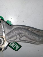 Volkswagen / Touareg / Кронштейн