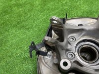 Audi / A6 / Кулак поворотный