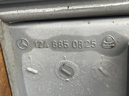 Mercedes-Benz / E-Class / Бампер