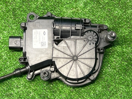 Land Rover / Range Rover / Доводчик двери