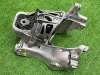 Audi / A7 / Кронштейн подрамника