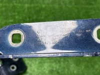 Volkswagen / Touareg / Петля капота