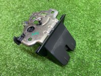 Audi / Q7 / Замок багажника