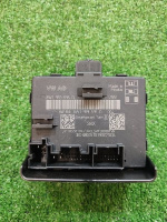 Audi / Q5 / Блок управления двери