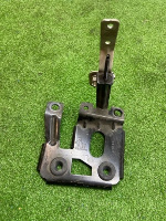 Ford / EXPLORER / Кронштейн