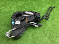 Audi / Q7 / Печка салона