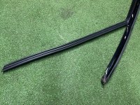 BMW / 1-Series / Уплотнитель стекла двери