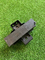 Audi / Q8 / Антенна бесключевого доступа