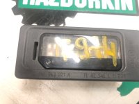 Volkswagen / Touareg / Плафон подсветки номерного знака Volkswagen / Touareg / Плафон подсветки номерного знака