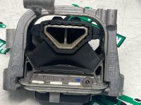 Audi / A3 / Опора двигателя