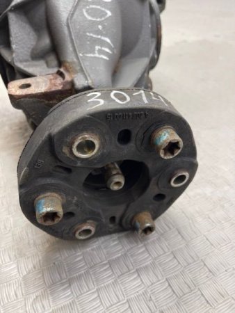 Mercedes-Benz / E-Class / Редуктор задний