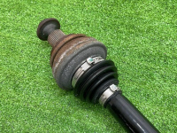 Audi / A4 / Приводной вал