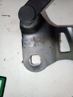 Land Rover / Range Rover Sport / Петля капота