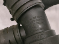 Audi / Q5 / Трубка системы охлаждения