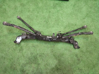 BMW / X1 / Подрамник