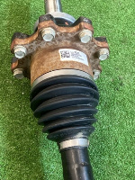 Chevrolet / Tahoe / Приводной вал