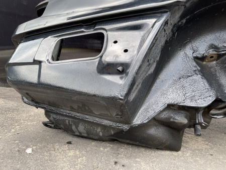 Mercedes-Benz / E-Class / Боковина ( крыло )