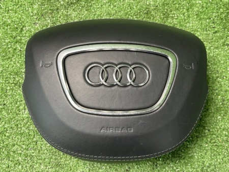 Audi / A8 / Подушка безопасности в руль