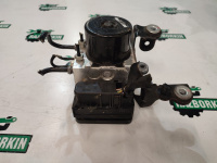 Volvo / S60 / Блок ABS