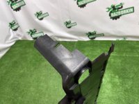 BMW / 7-Series / Пыльник радиатора