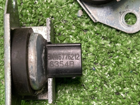 BMW / M6 / Датчик ускорения