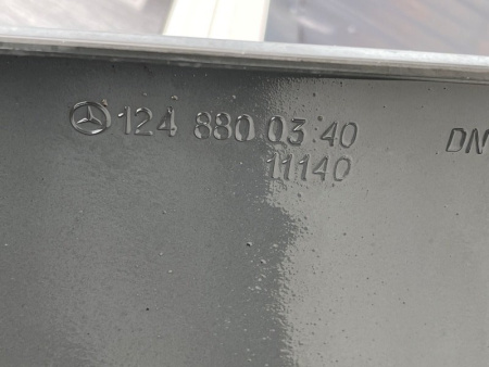 Mercedes-Benz / 260E / Бампер