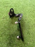 Land Rover / Range Rover Sport / Петля двери багажника