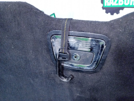 Mercedes-Benz / GLC 250d 4-matic / Пол багажника