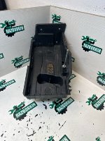 Ford / EXPLORER / Площадка АКБ