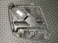 Audi / S5 / Обшивка багажника