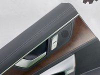 Audi / A6 / Обшивка двери