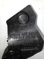 Audi / A5 / Кронштейн